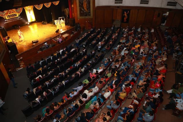 Audience 3